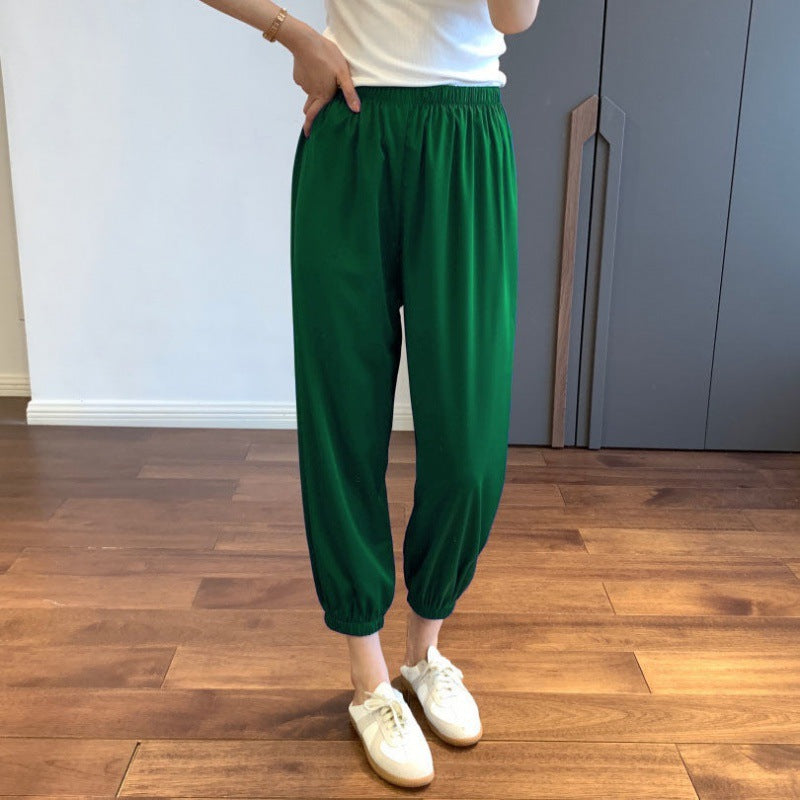 Versatile pants with cropped legs